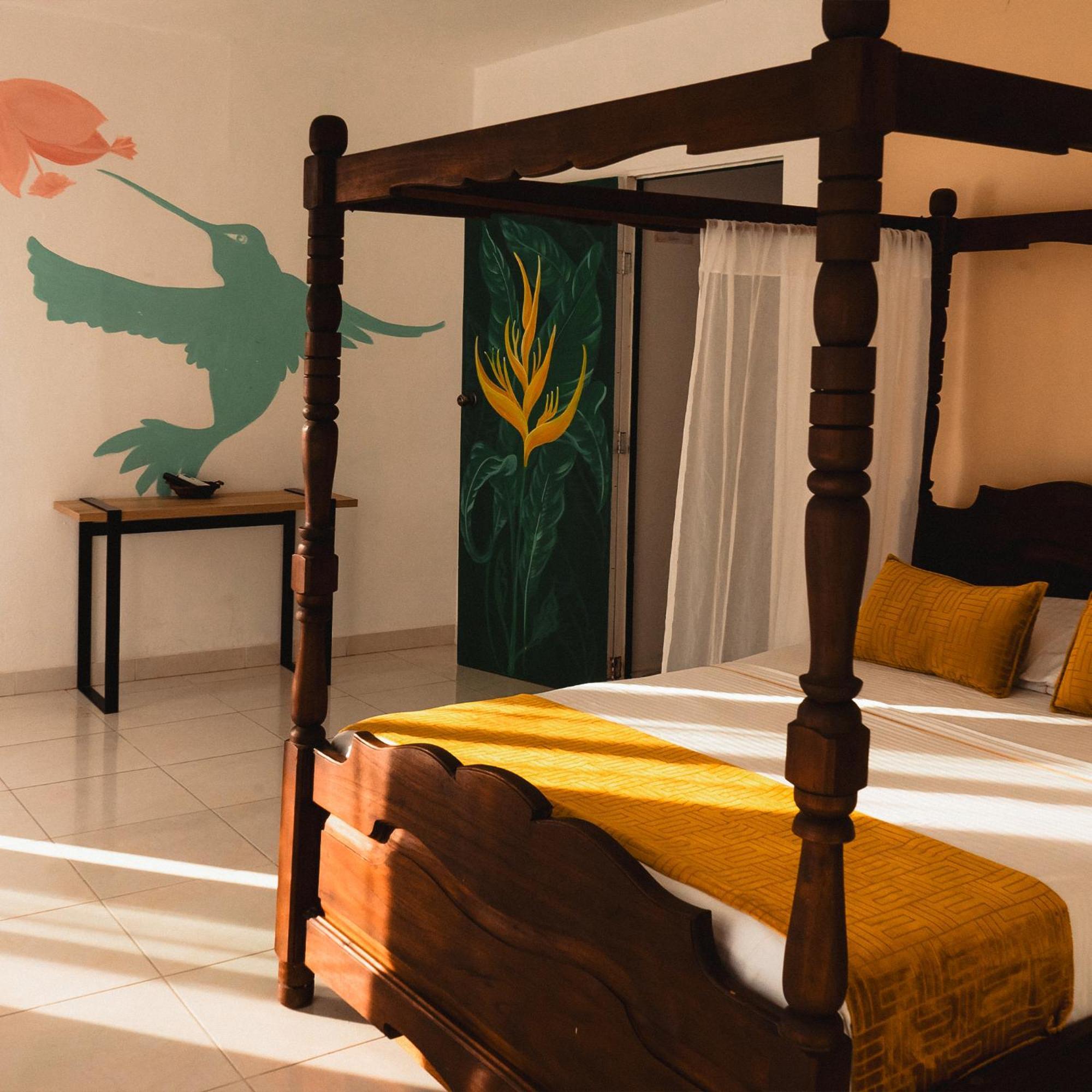 Curazao Hotel -Centro Historico- سانتا في دي أنتيوكيا المظهر الخارجي الصورة