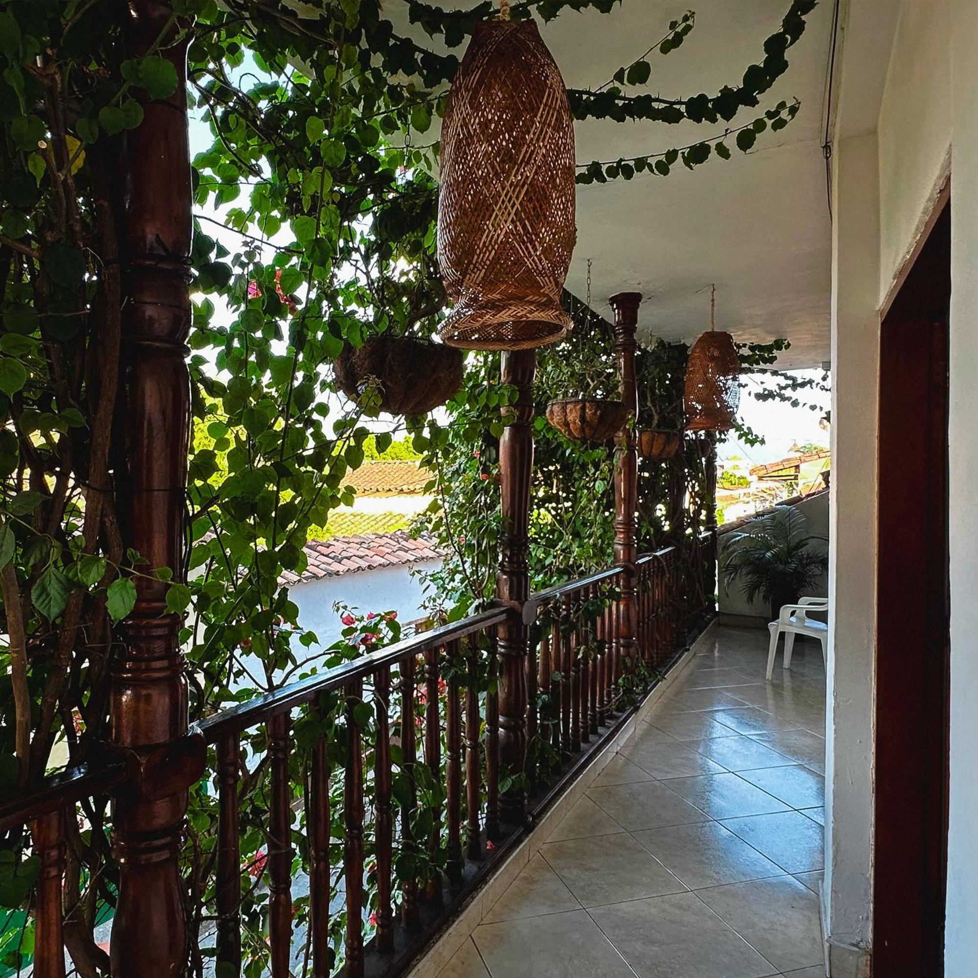 Curazao Hotel -Centro Historico- سانتا في دي أنتيوكيا المظهر الخارجي الصورة
